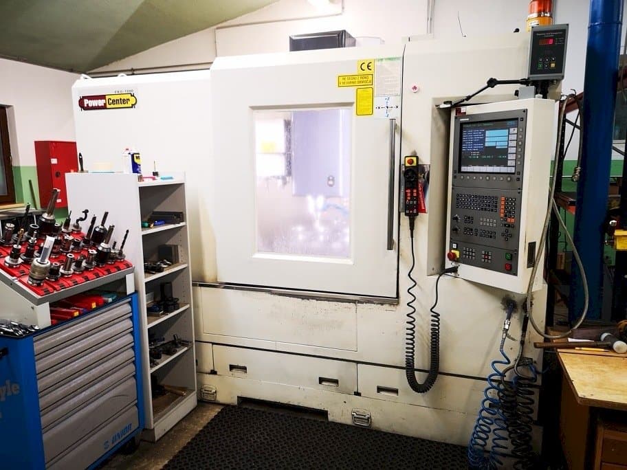 Vooraanzicht van Hartford PRO-1000S machine