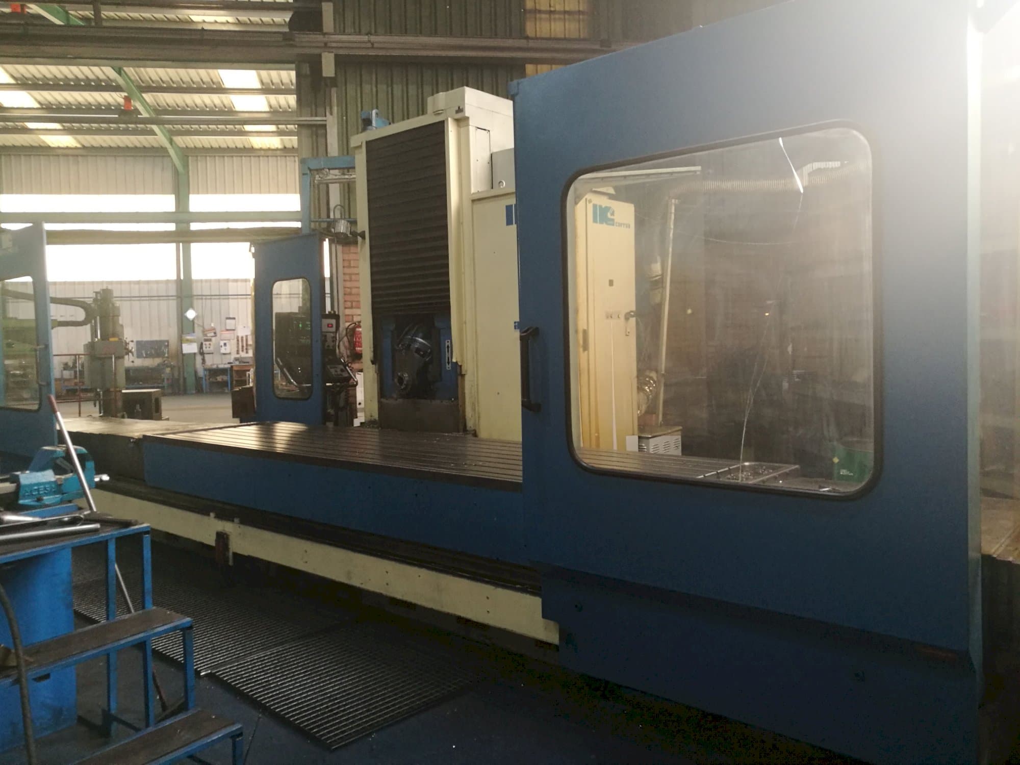 Recht aanzicht van Correa A30/40 machine