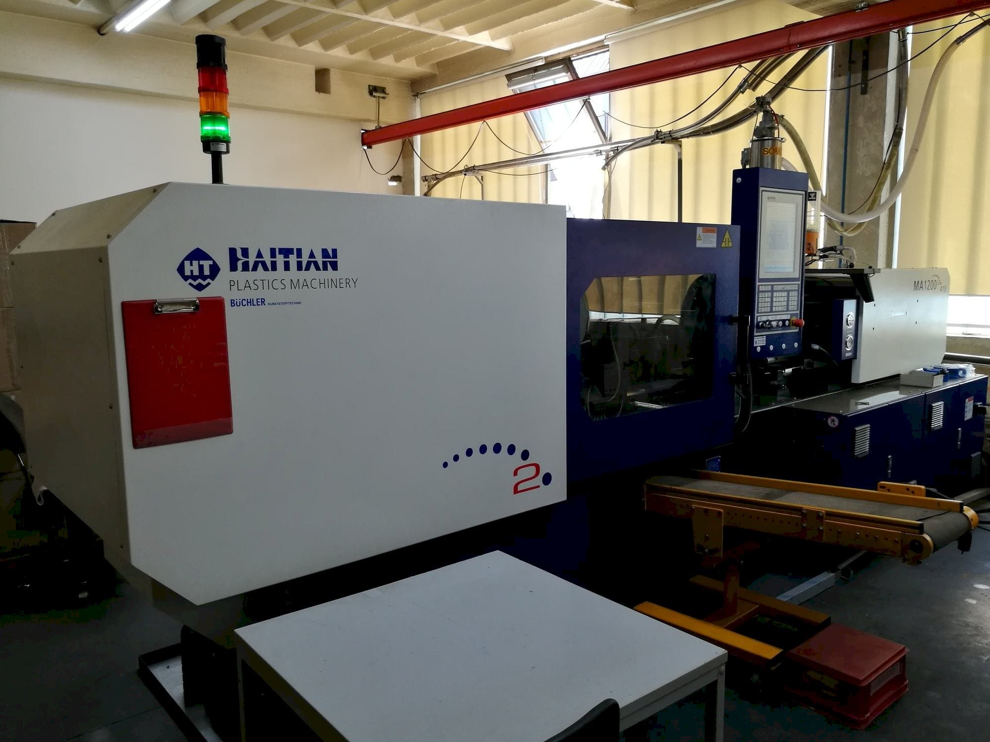 Vooraanzicht van HAITIAN Mars 2 - 1200 machine