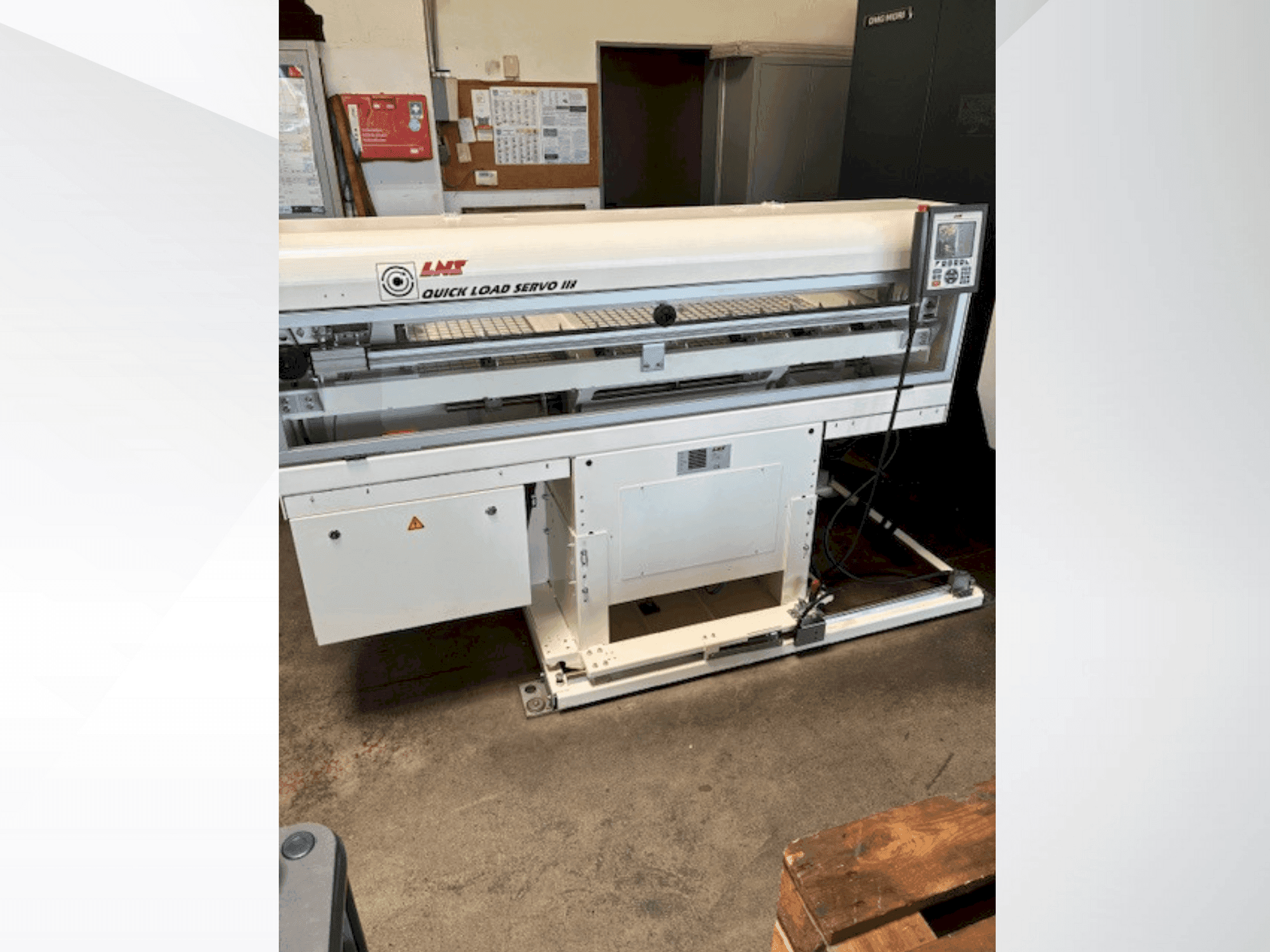 Vooraanzicht van LNS Quick Load Servo 3 machine
