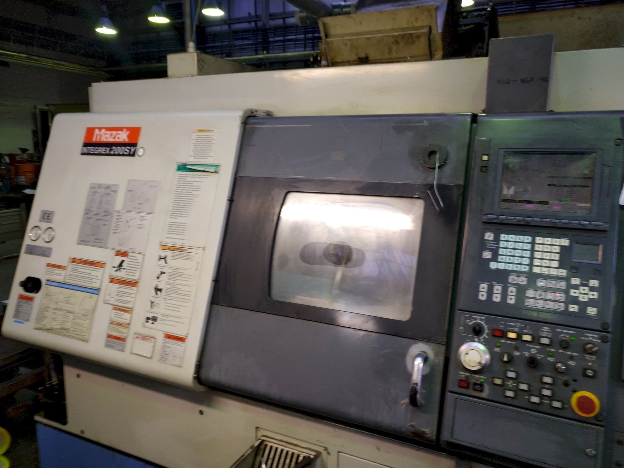 Vooraanzicht van Mazak INTEGREX 200 SY machine