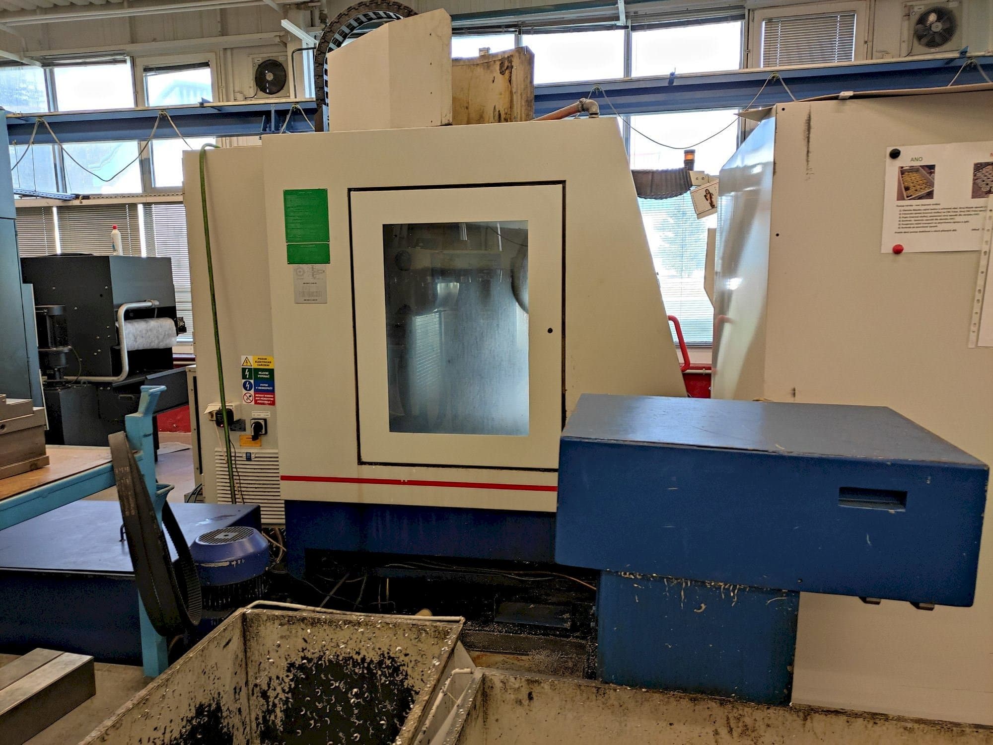 Vooraanzicht van ZPS MCFV 1260 NT machine