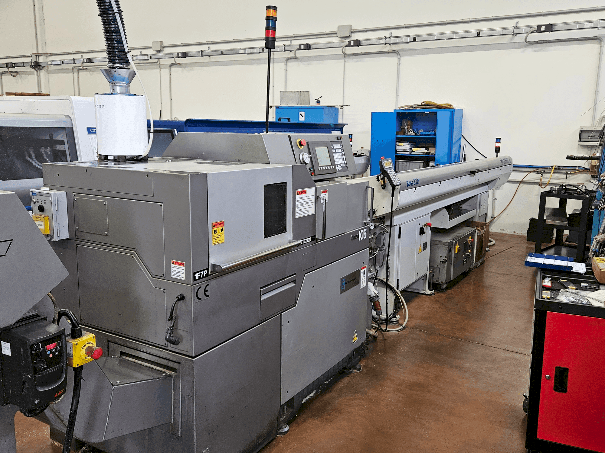 Vooraanzicht van Citizen Cincom K16 VII machine