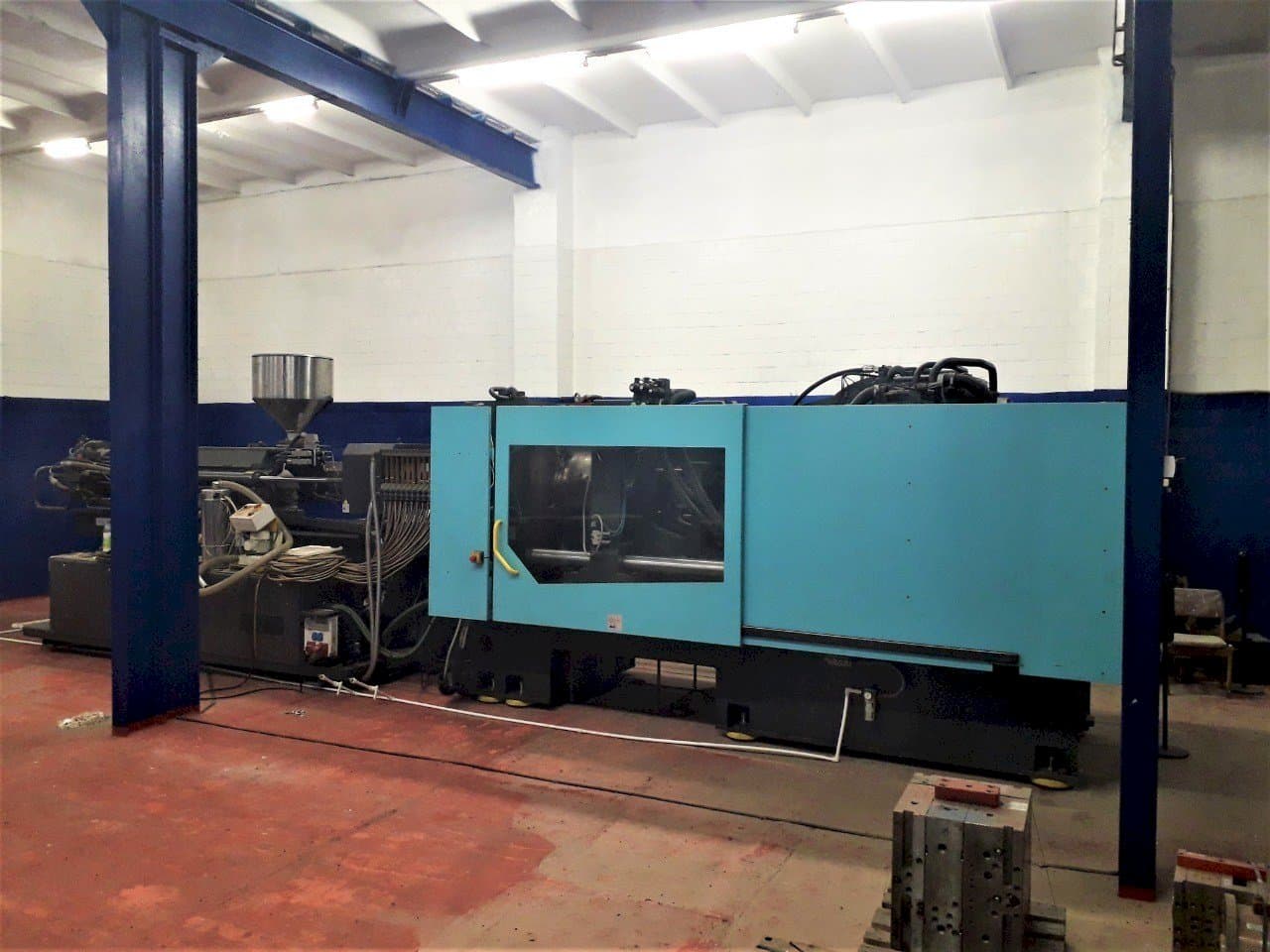 Vooraanzicht van DEMAG Systec Sumitomo 500/9200- 6400 machine