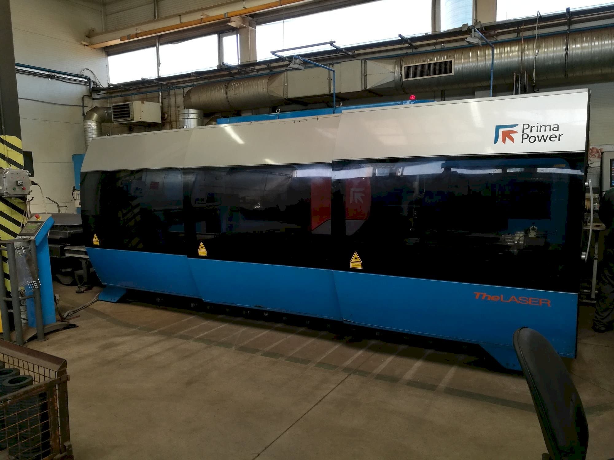 Vooraanzicht van Prima Power Zaphiro machine