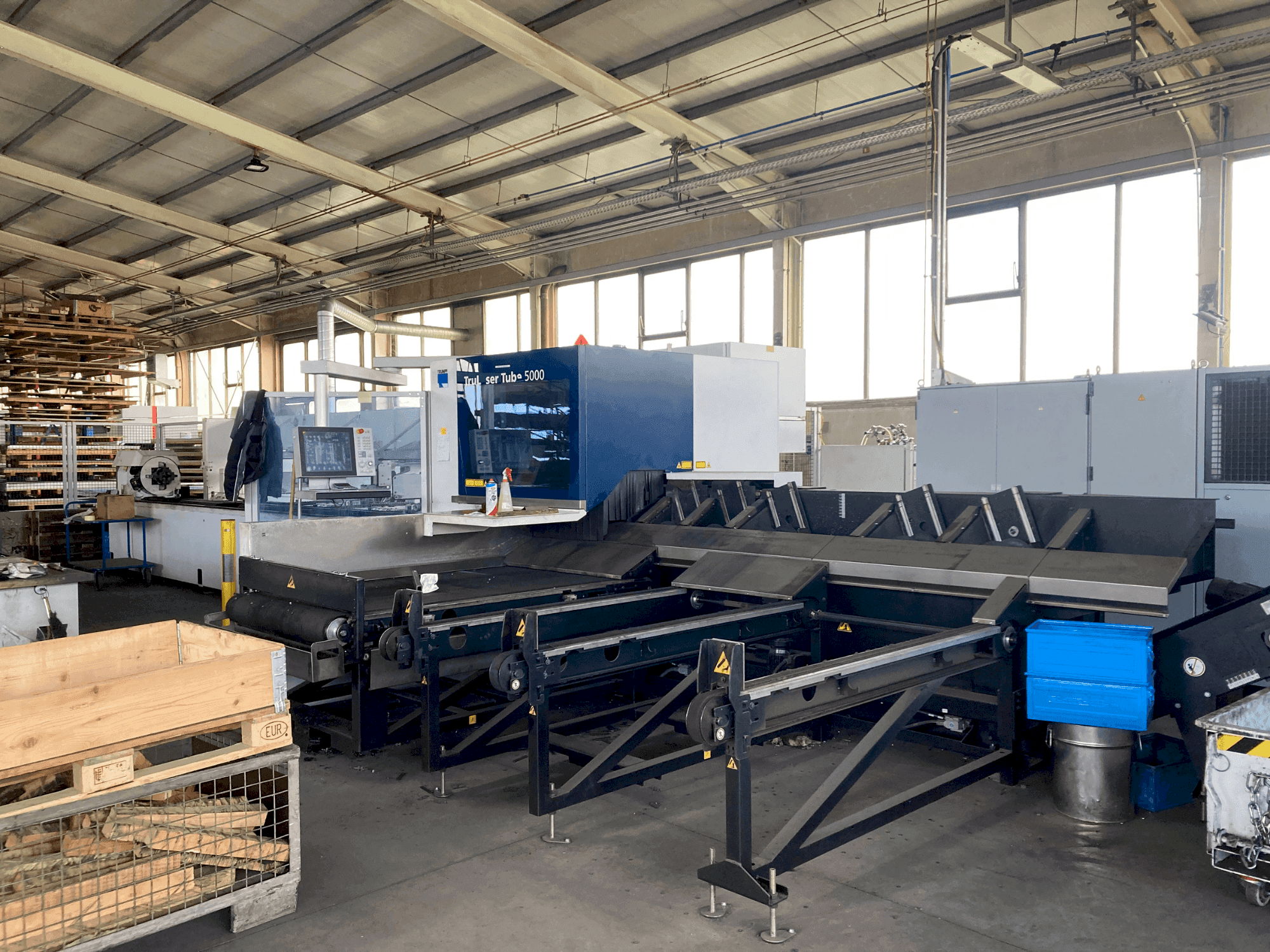 Vooraanzicht van TRUMPF TruLaser Tube 5000 machine