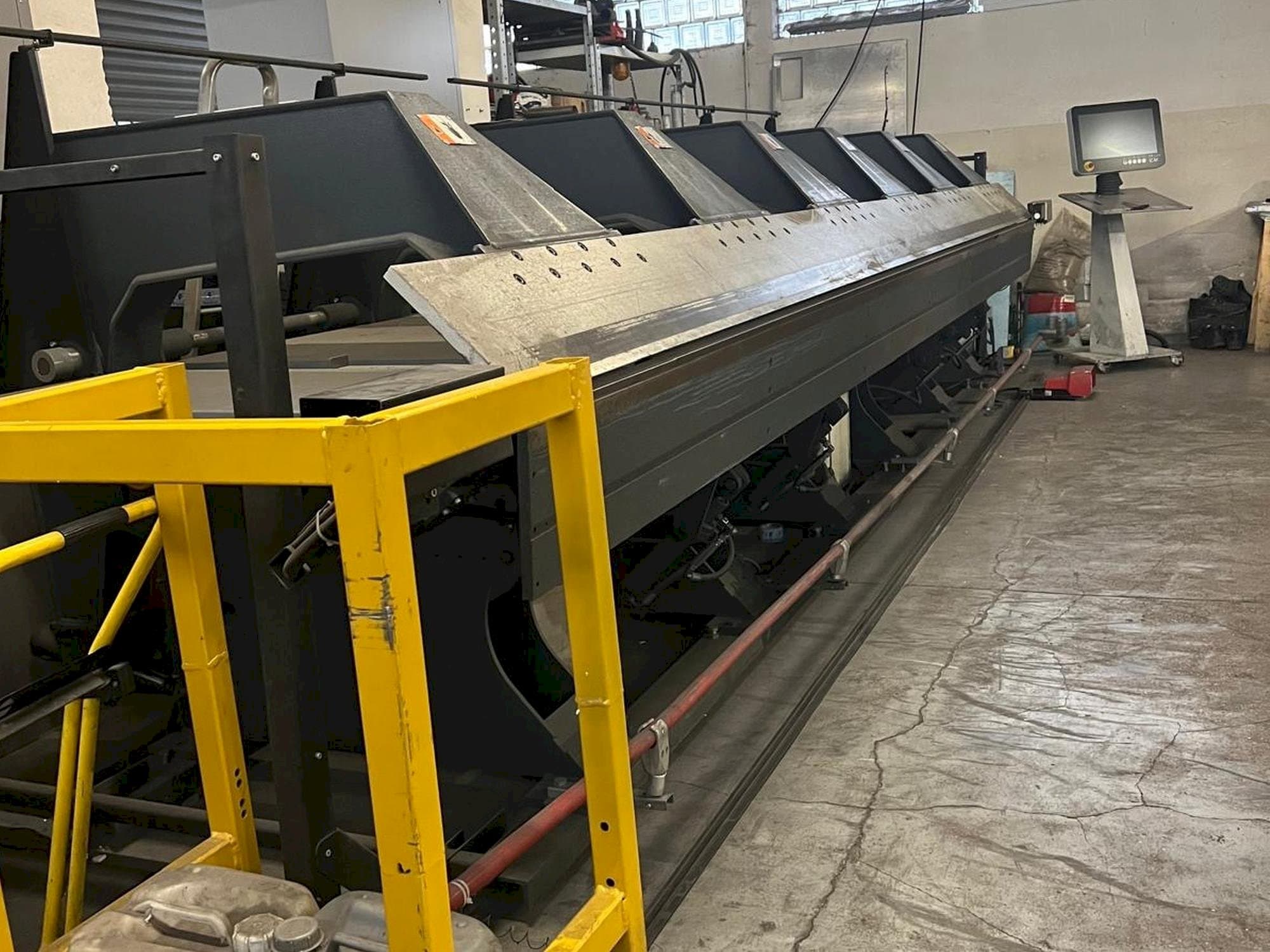 Vooraanzicht van Jorns Norma-Line 150-6.4 machine