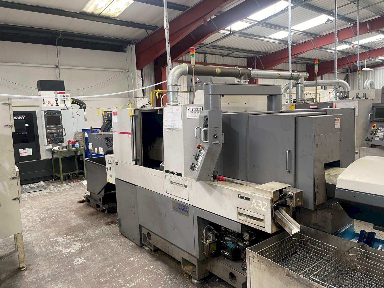 Vooraanzicht van Citizen A32-VII CL machine