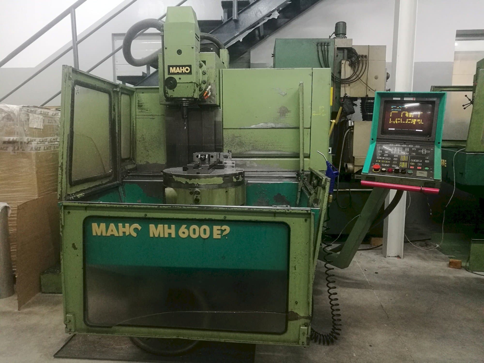 Vooraanzicht  van Maho MH 600 E2  machine