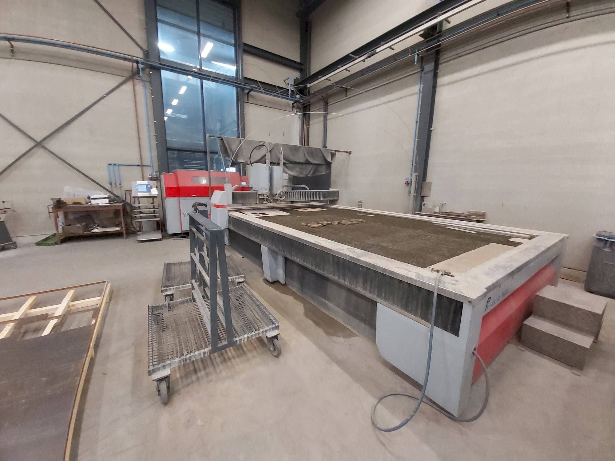Vooraanzicht van Resato PJE-4-4000 waterjet machine