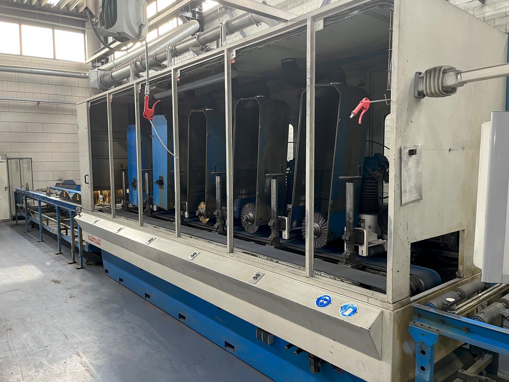 Vooraanzicht van Autopulit E4R-200/5UP machine