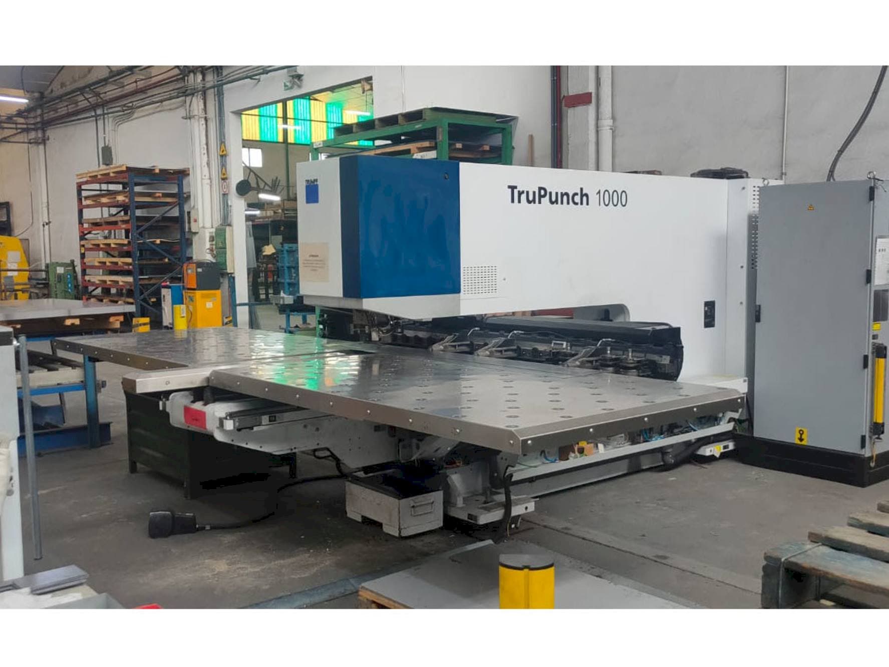 Vooraanzicht van Trumpf TruPunch 1000 (S05) machine