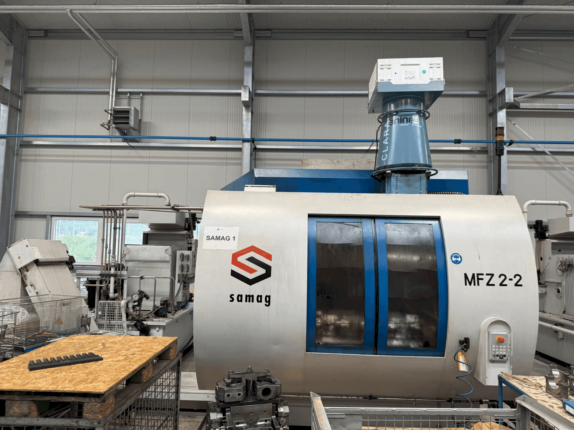 Vooraanzicht van SAMAG MFZ 2-2 (2007) machine