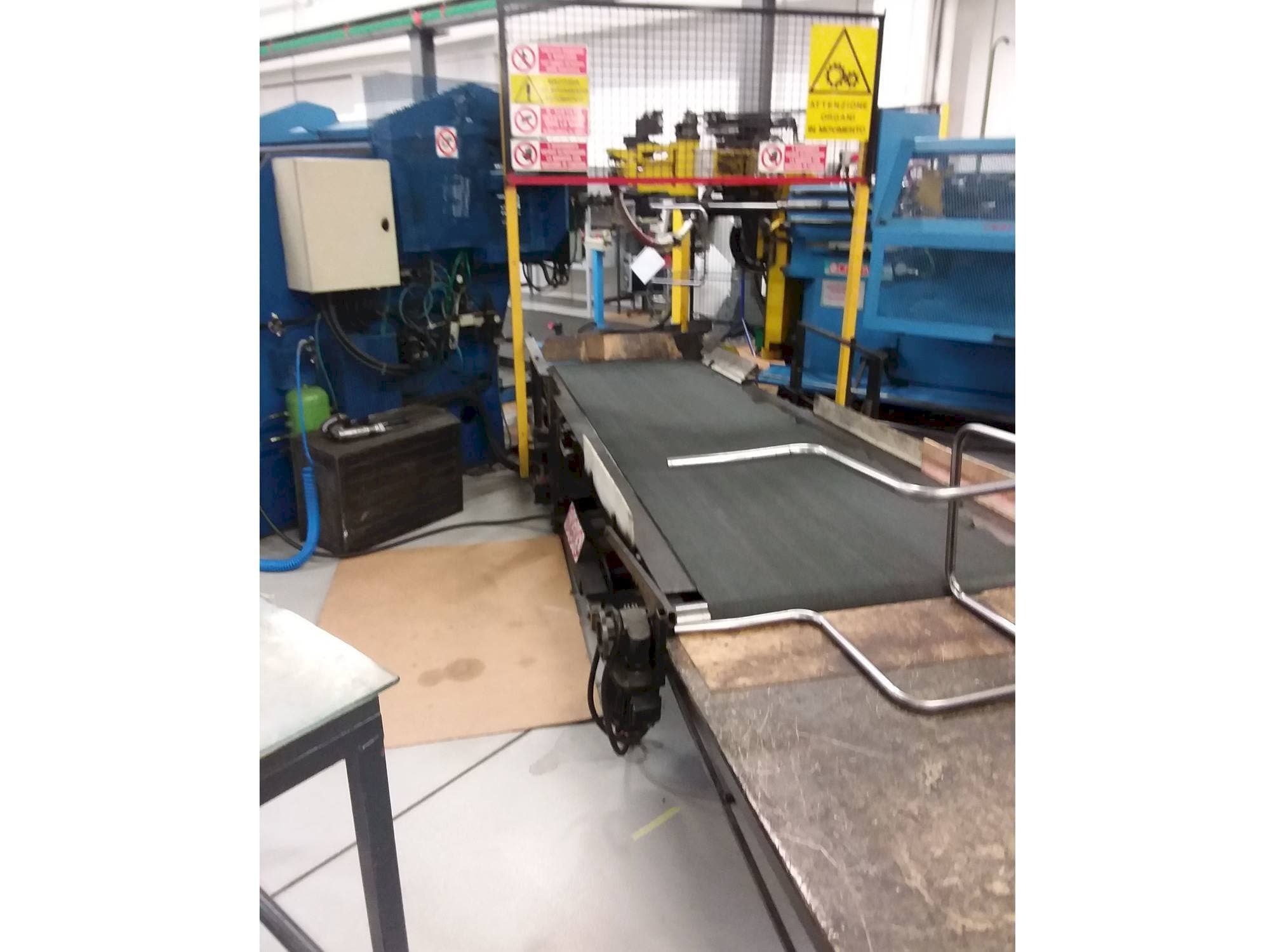 Vooraanzicht  van Crippa 532  machine