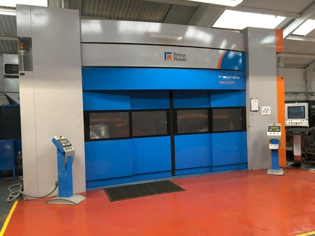 Vooraanzicht van Prima Power RAPIDO CP 4000 machine