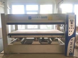 Vooraanzicht  van ORMA NPC/DIGIT 6/90  machine