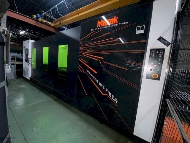 Vooraanzicht van Mazak Optiplex Nexus 3015 machine
