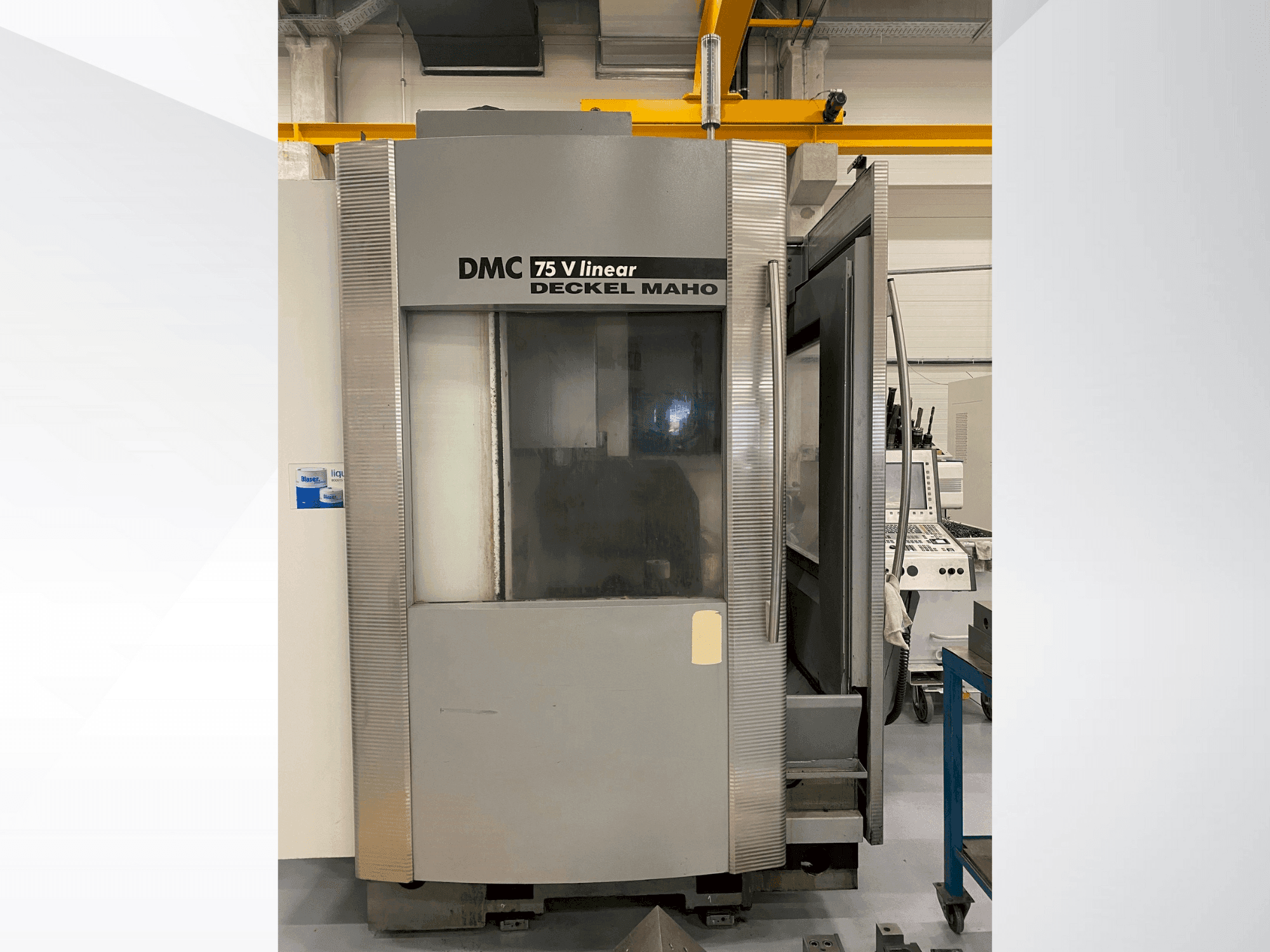 Vooraanzicht van DECKEL MAHO DMC 75 V Linear machine