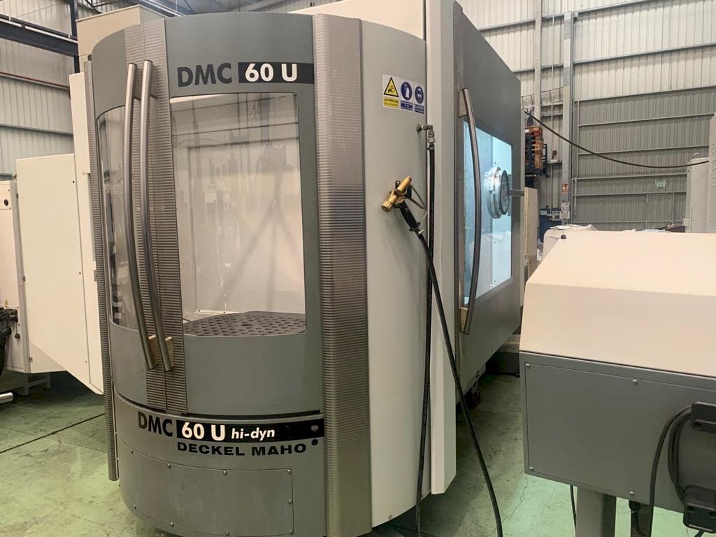 Vooraanzicht van DECKEL DMC 60 U hi-dyn machine