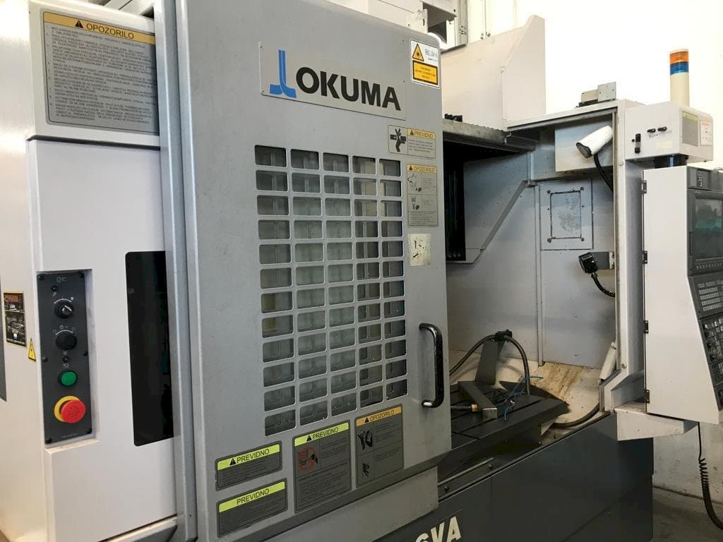 Vooraanzicht van Okuma MB 56 VA machine