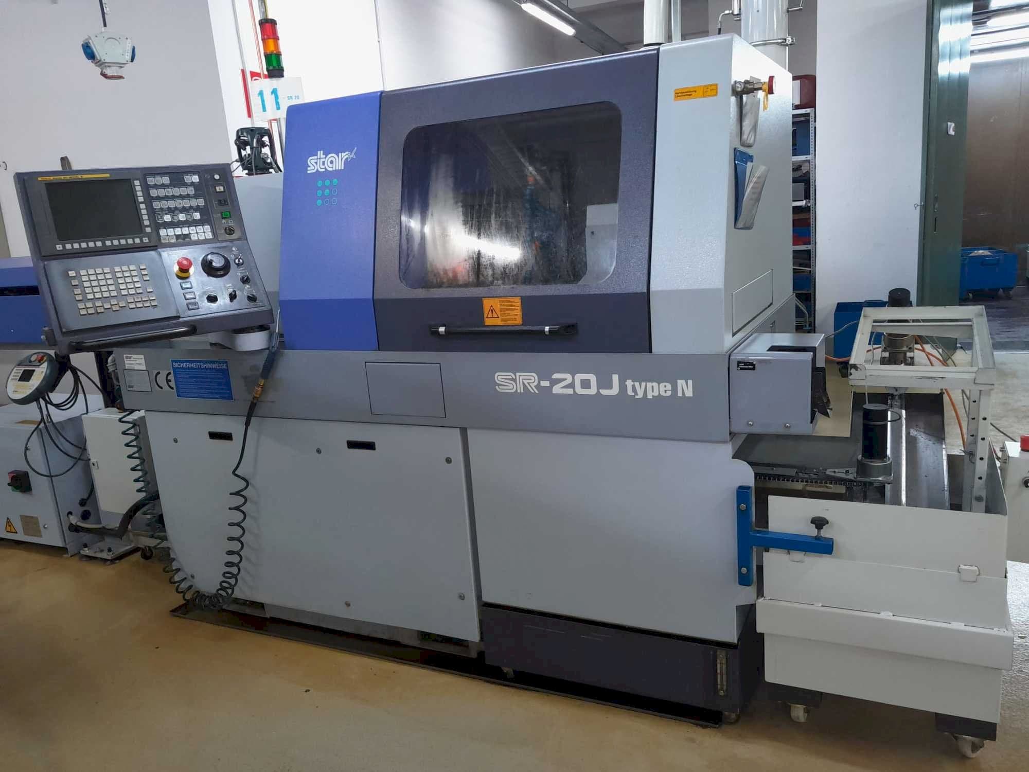 Vooraanzicht  van Star SR20JN  machine