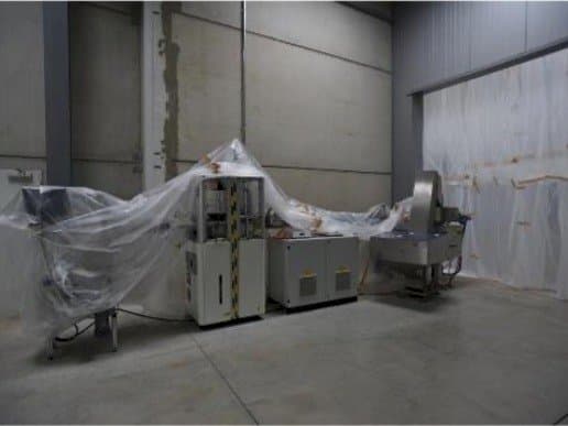 Vooraanzicht van SACMI EL 1500 machine