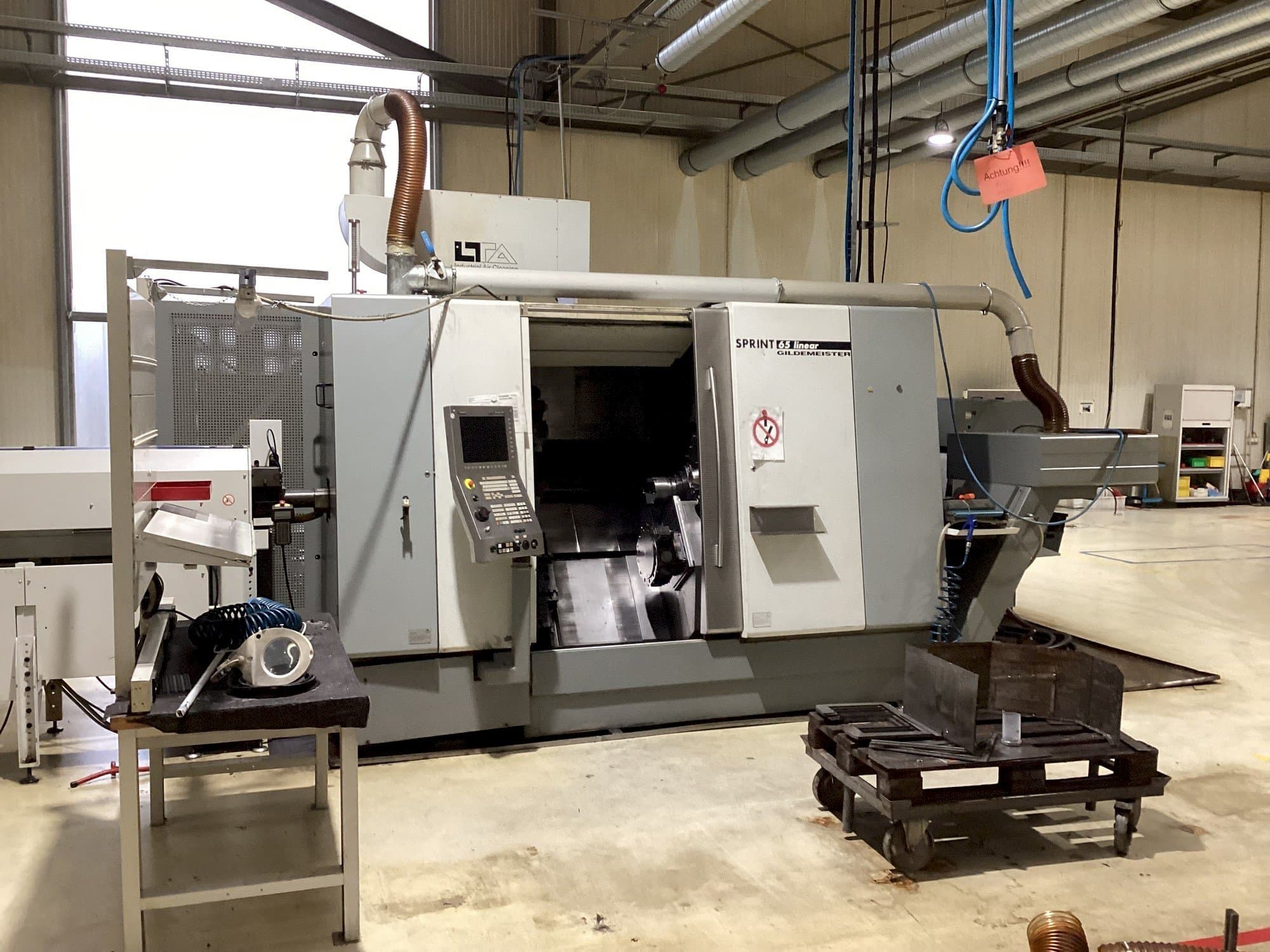 Vooraanzicht van DMG GILDEMEISTER Sprint 65 Linear machine