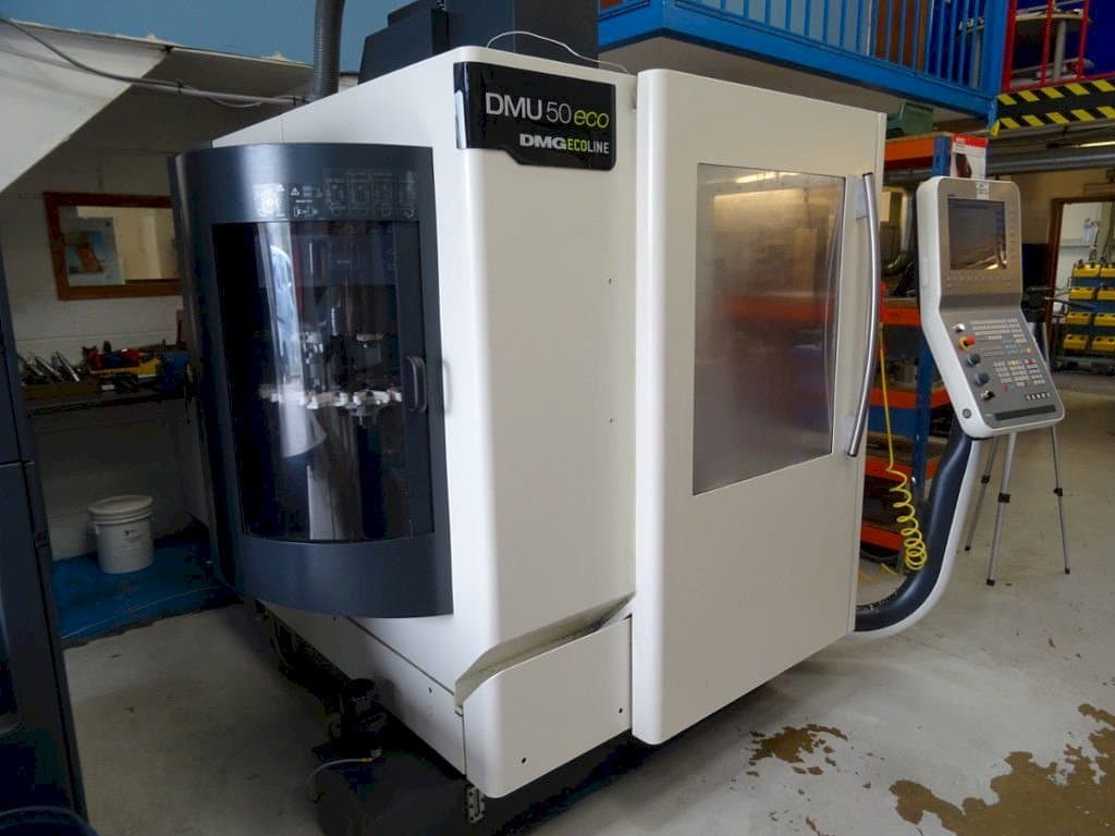 Vooraanzicht  van DECKEL MAHO DMU 50Eco  machine