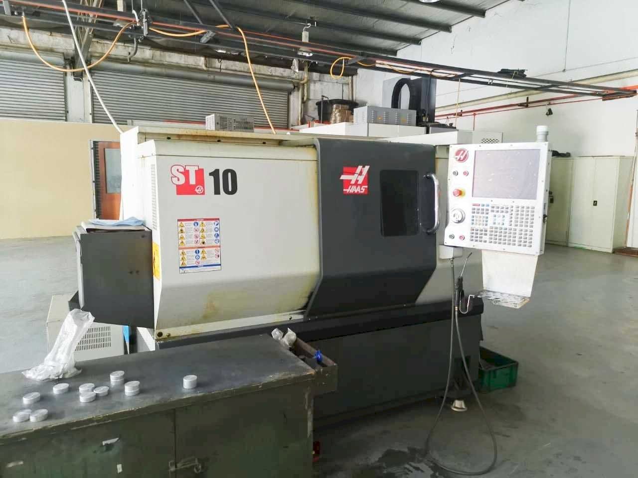 Vooraanzicht van HAAS ST-10 machine