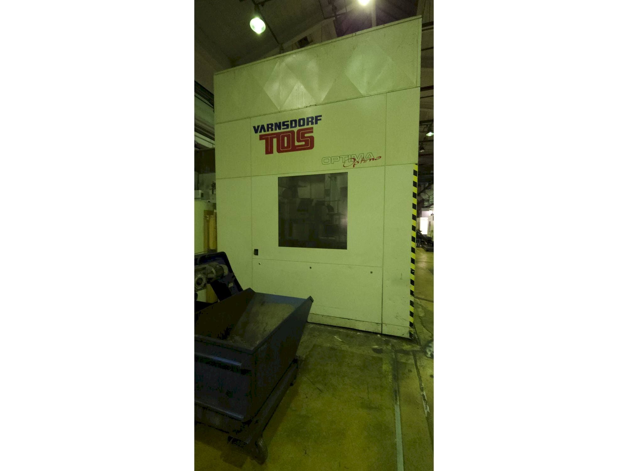 Vooraanzicht van TOS Optima machine