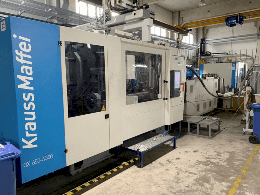 Vooraanzicht van Krauss Maffei KM650-4300 GX machine