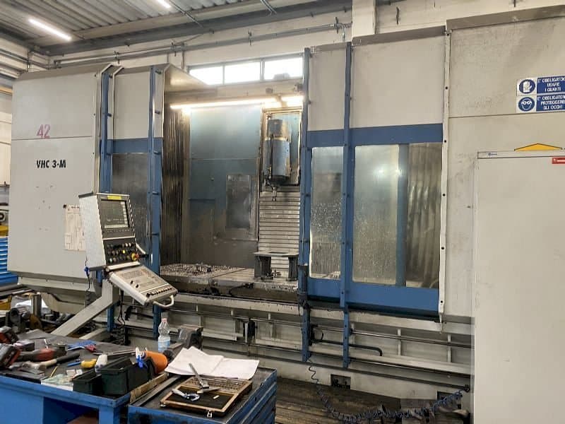 Vooraanzicht  van AXA VHC 3M/2E  machine