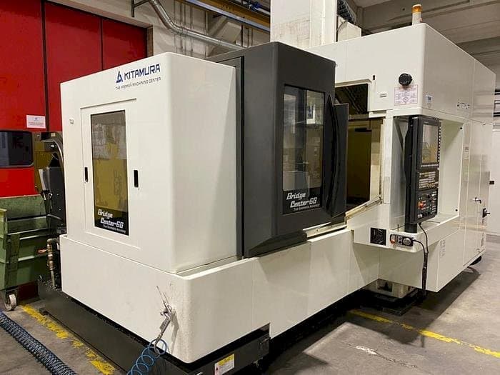 Vooraanzicht van Kitamura Bridge 6G machine