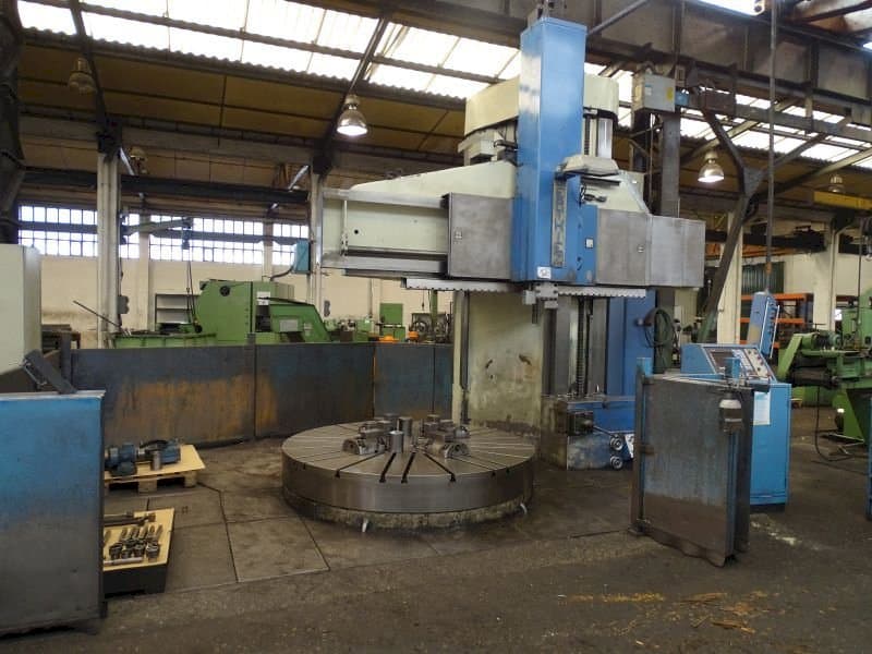 Vooraanzicht van Berthiez BM 225 machine