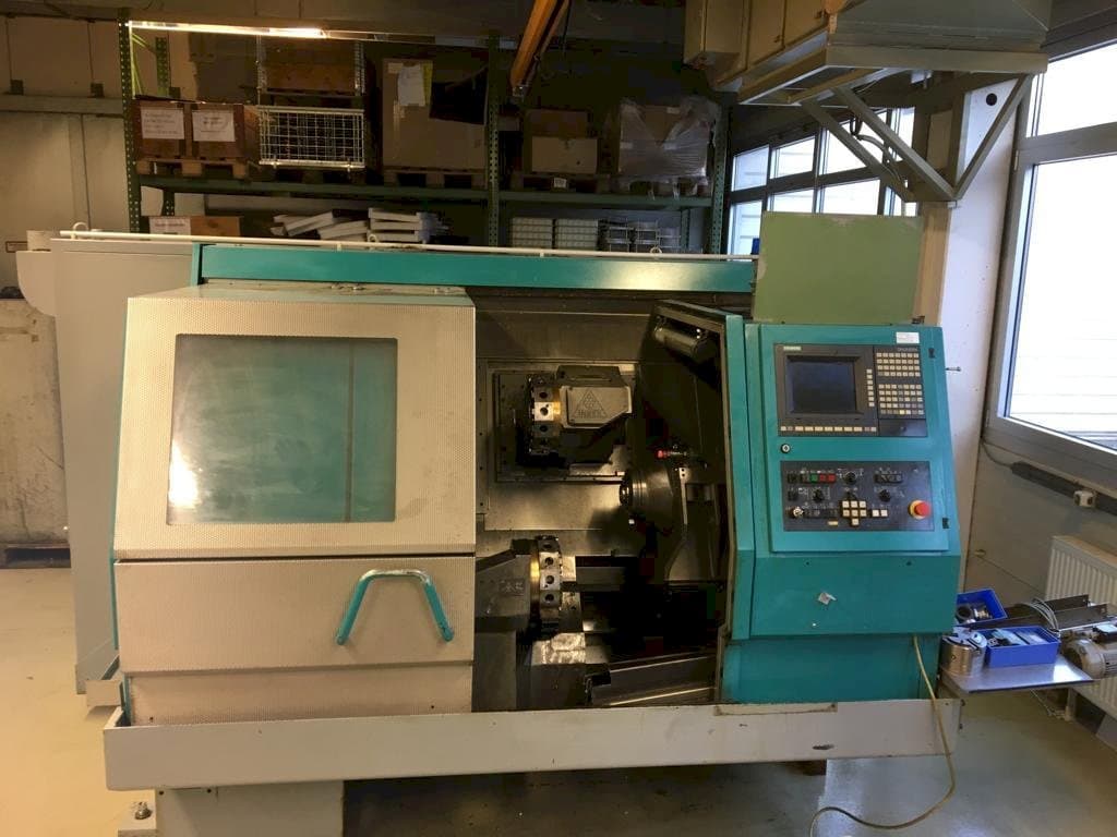 Vooraanzicht van Index G200 machine