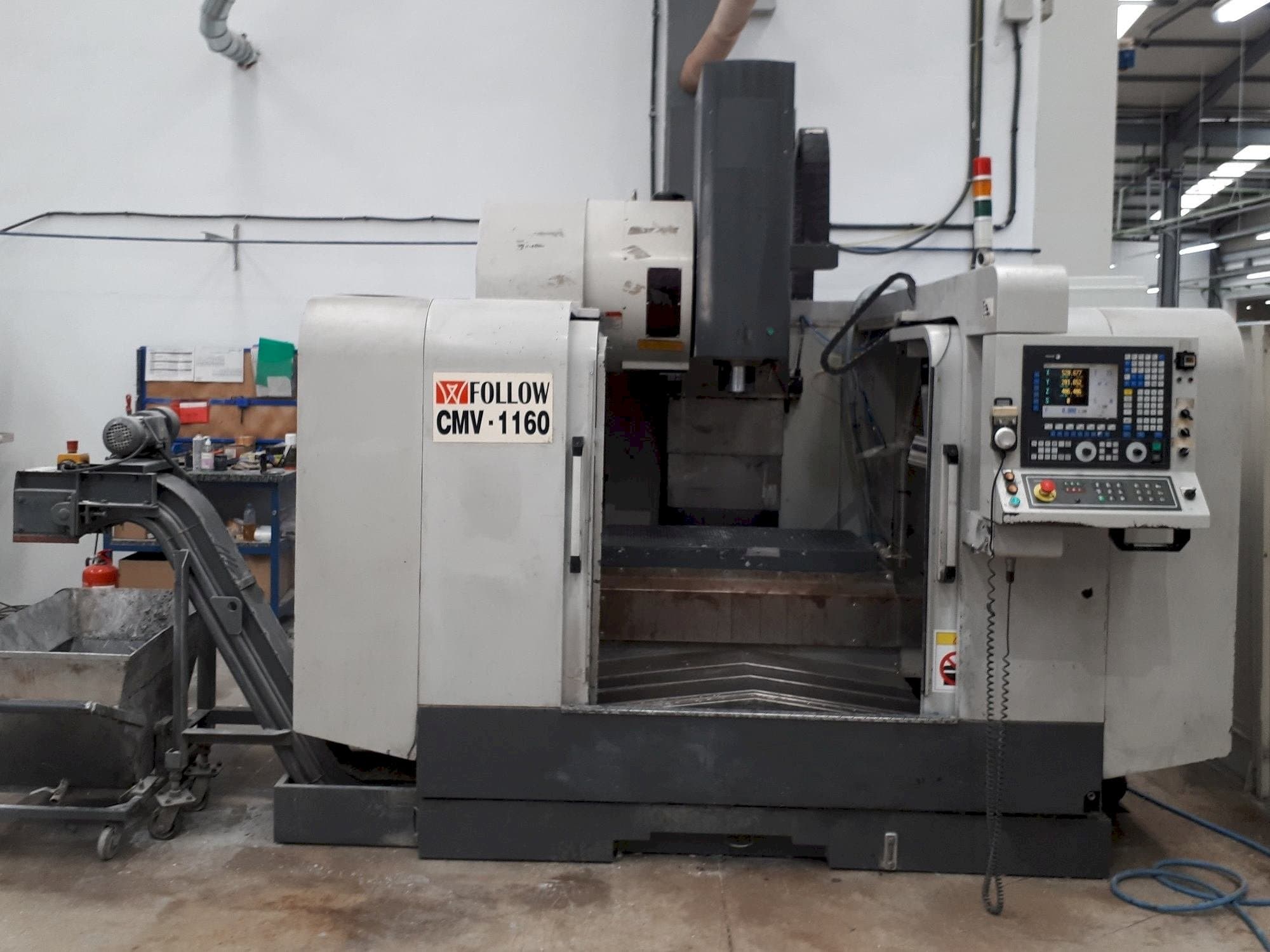Vooraanzicht van Follow CMV 1160 machine