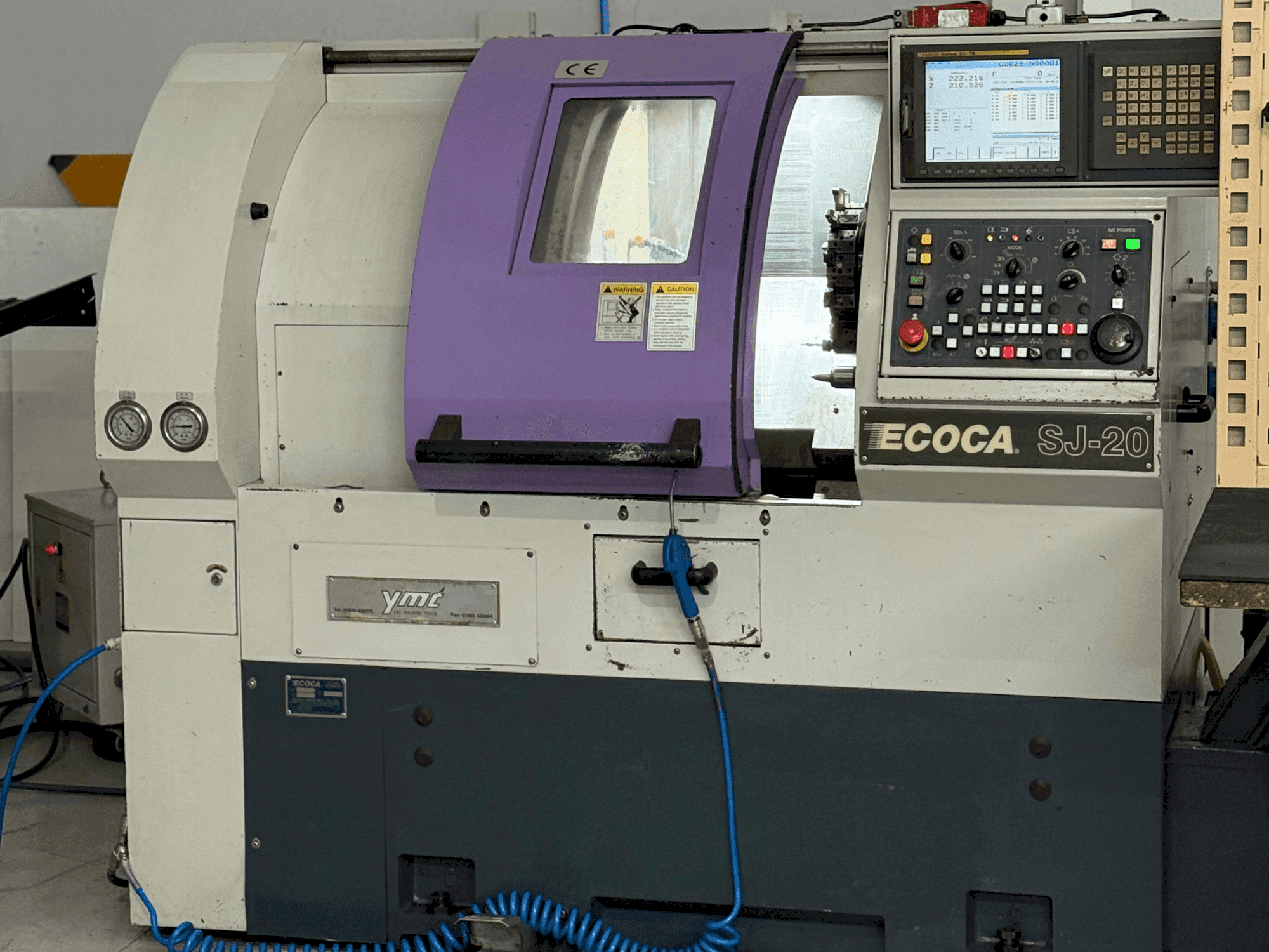 Vooraanzicht van ECOCA SJ-20 machine