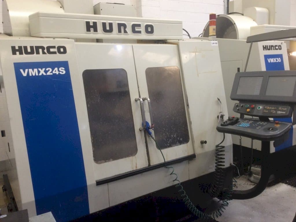 Vooraanzicht van Hurco VMX24S machine