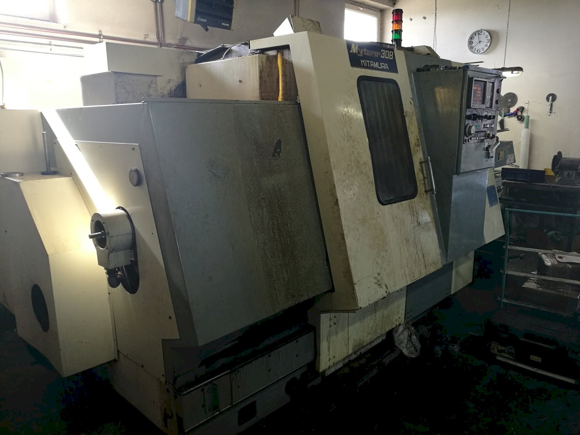 Vooraanzicht van Kitamura MyTURN - 30 B machine