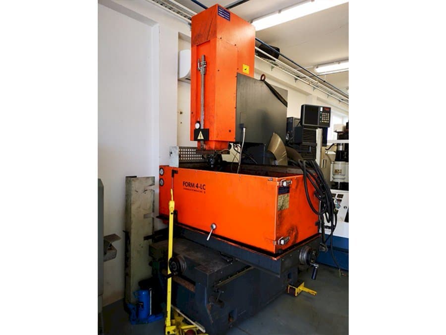 Vooraanzicht van CHARMILLES Form 4-LC machine