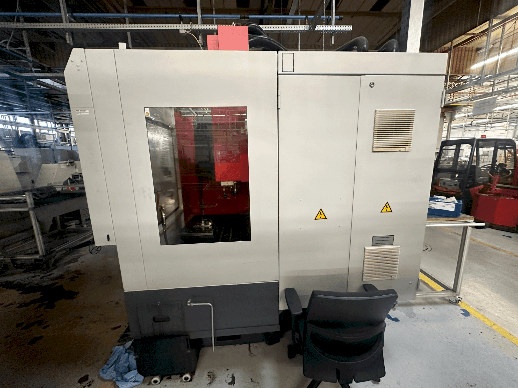 Vooraanzicht van EMCO E-600 machine