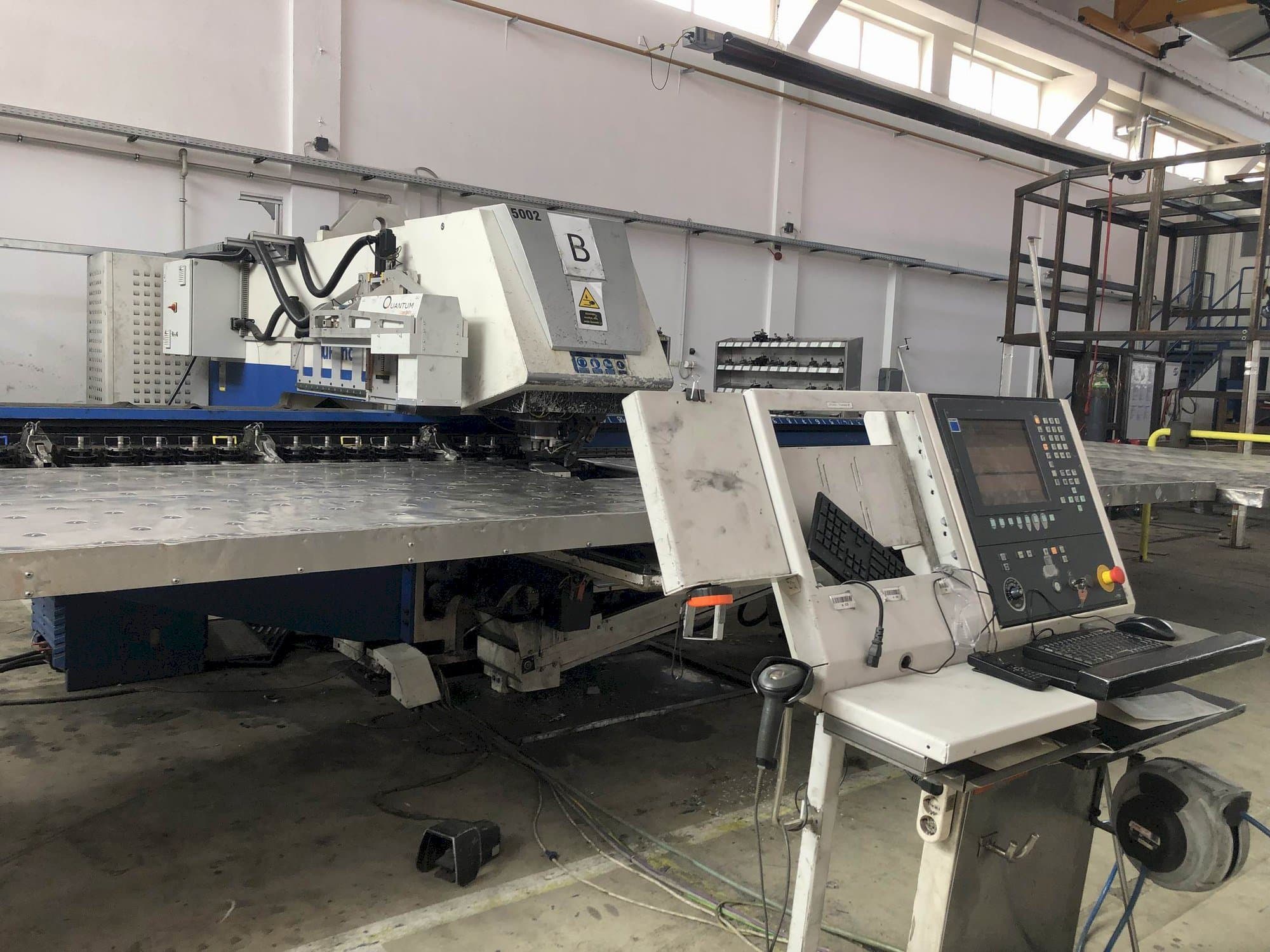 Vooraanzicht  van Trumpf Trupunch 5000  machine