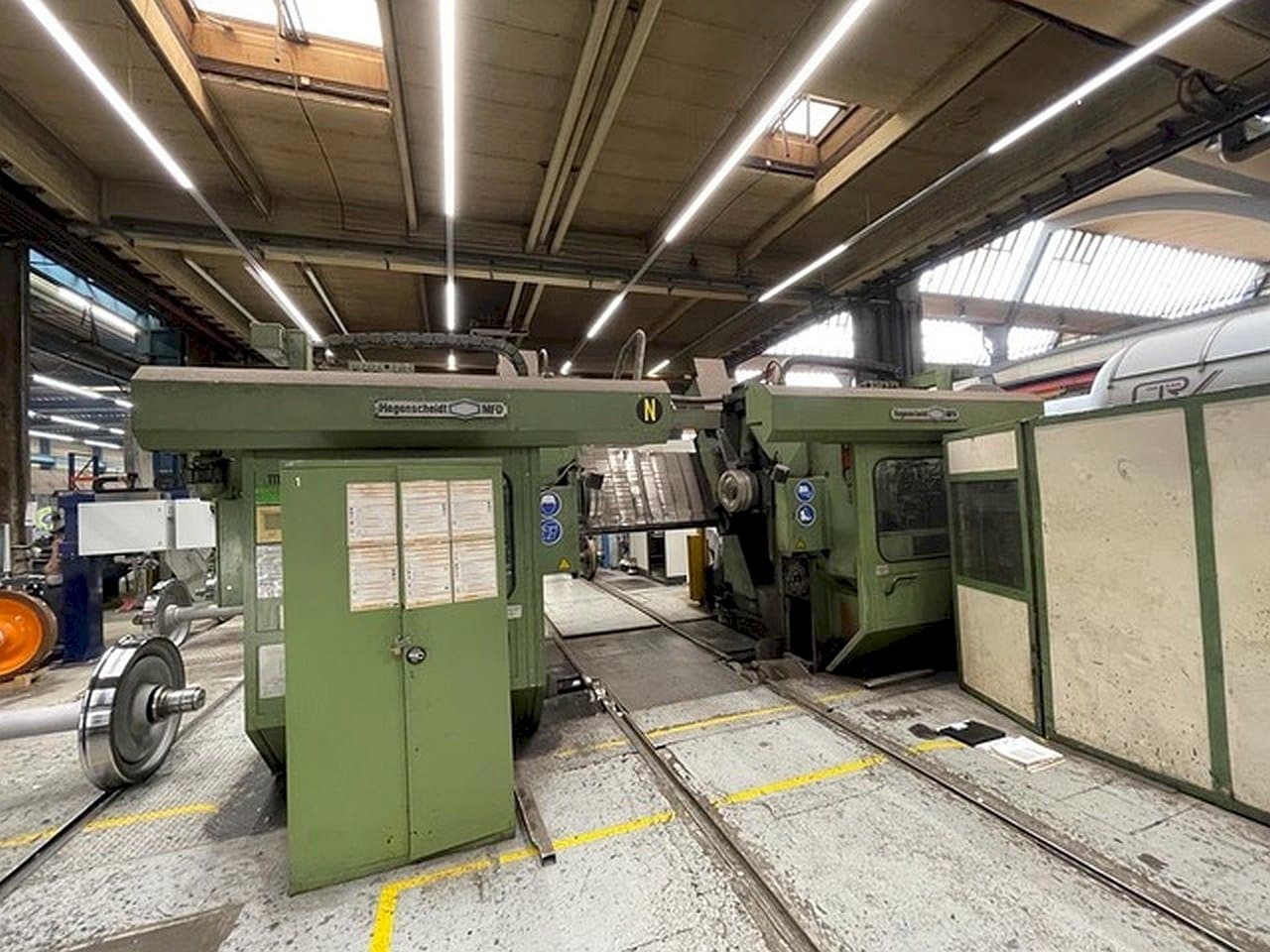 Vooraanzicht van Hegenscheidt PN 190 machine