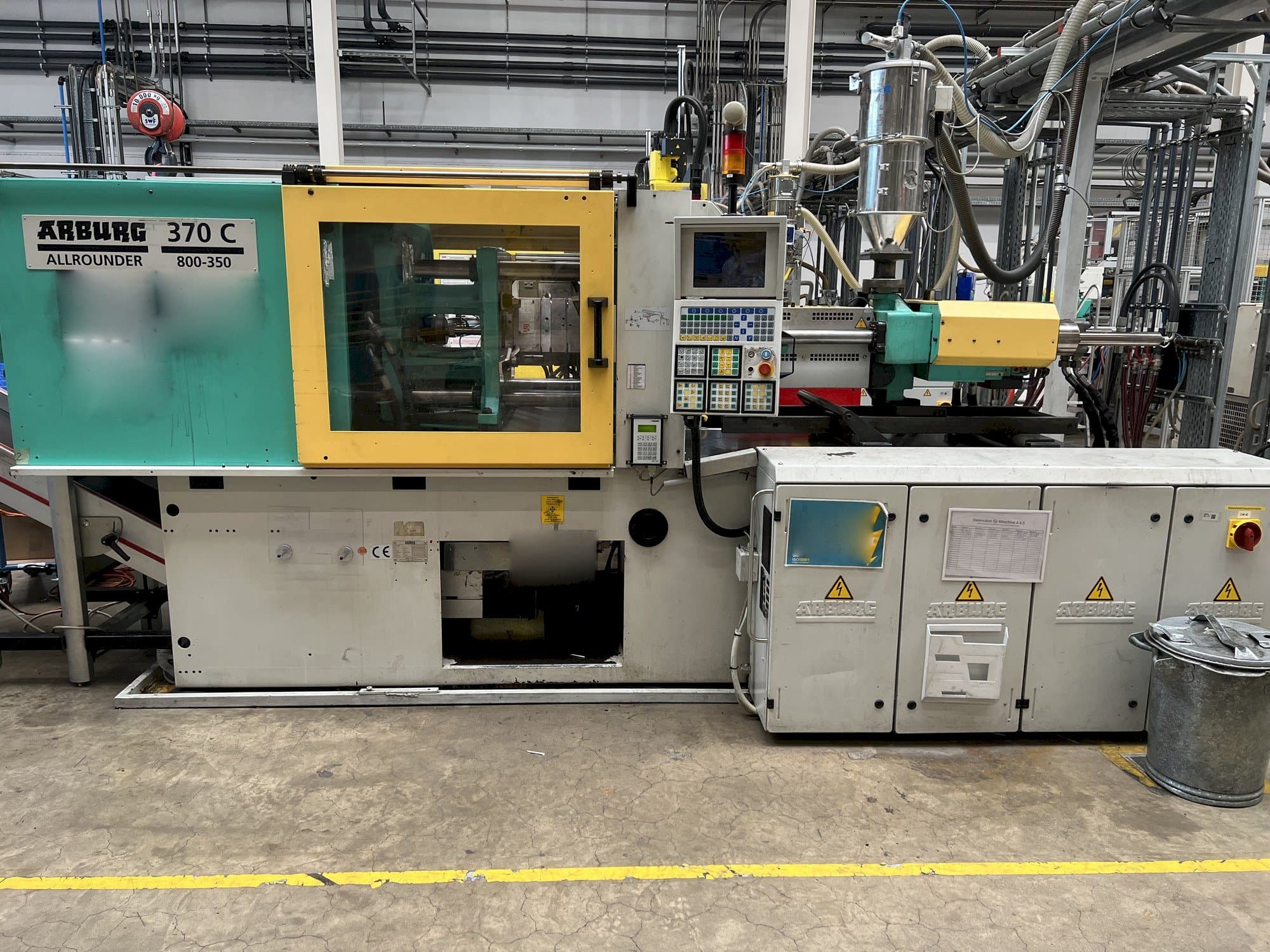 Vooraanzicht van Arburg 370C-800-350 machine