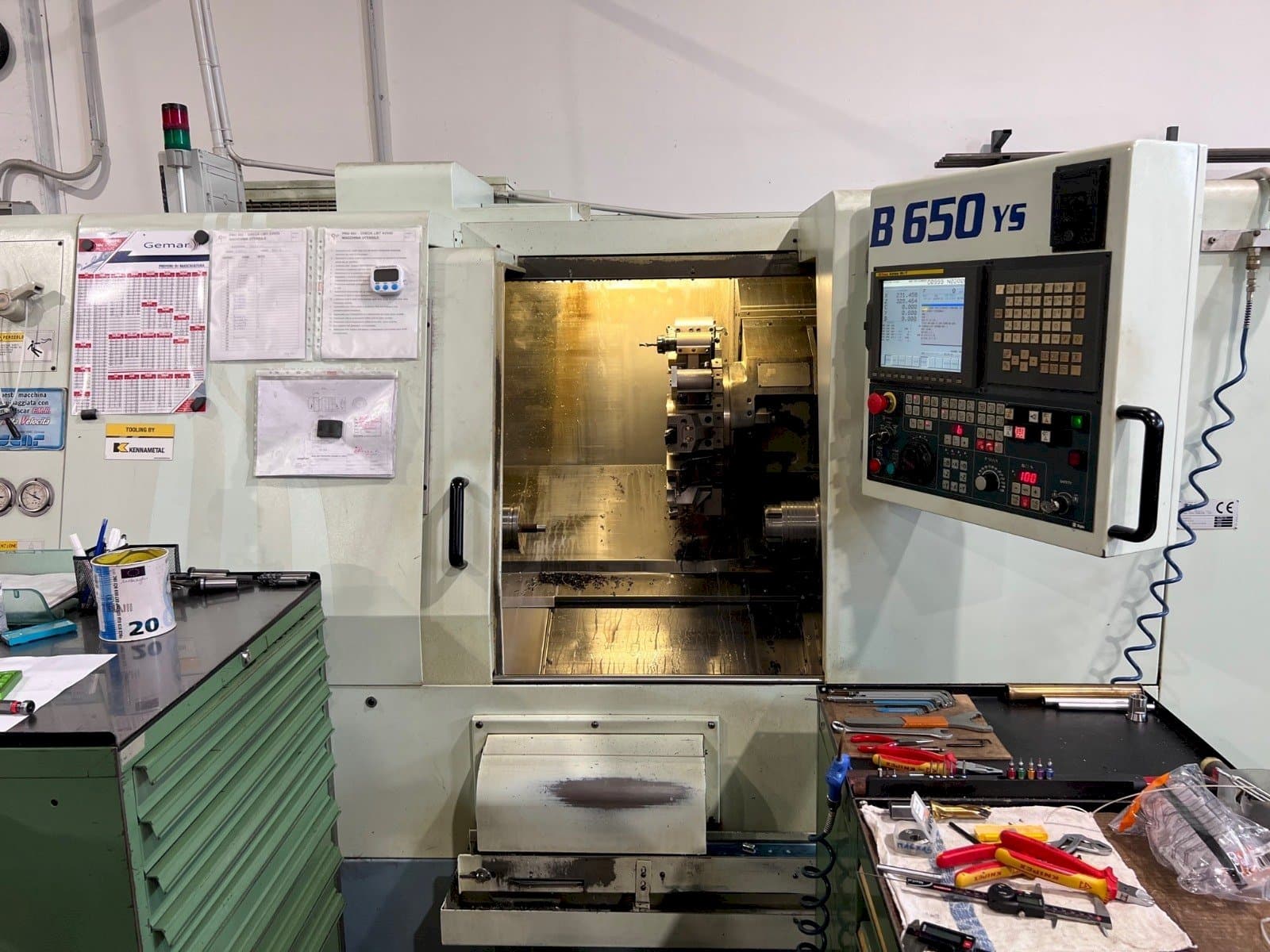 Vooraanzicht van Biglia B650 YS machine