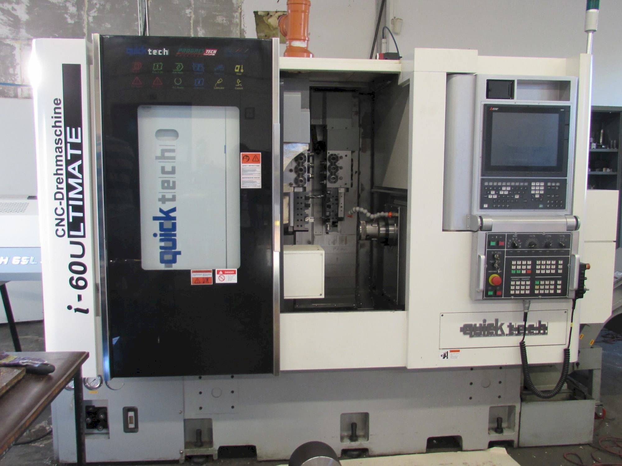 Vooraanzicht van Quick-Tech I-60U machine