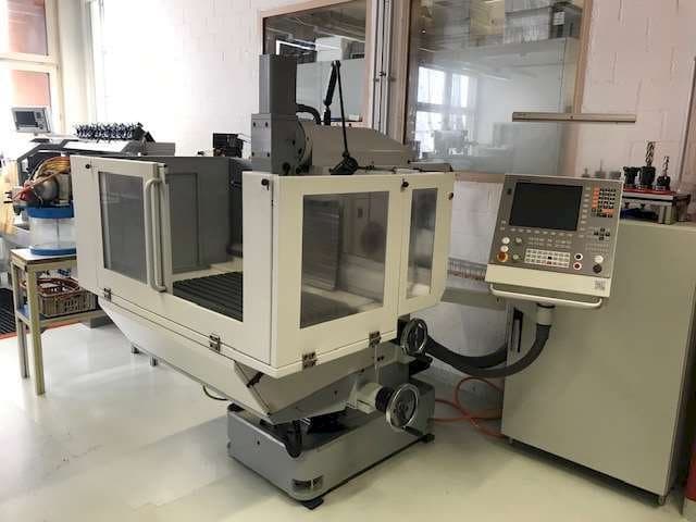 Vooraanzicht van FPS 500 M-NC machine