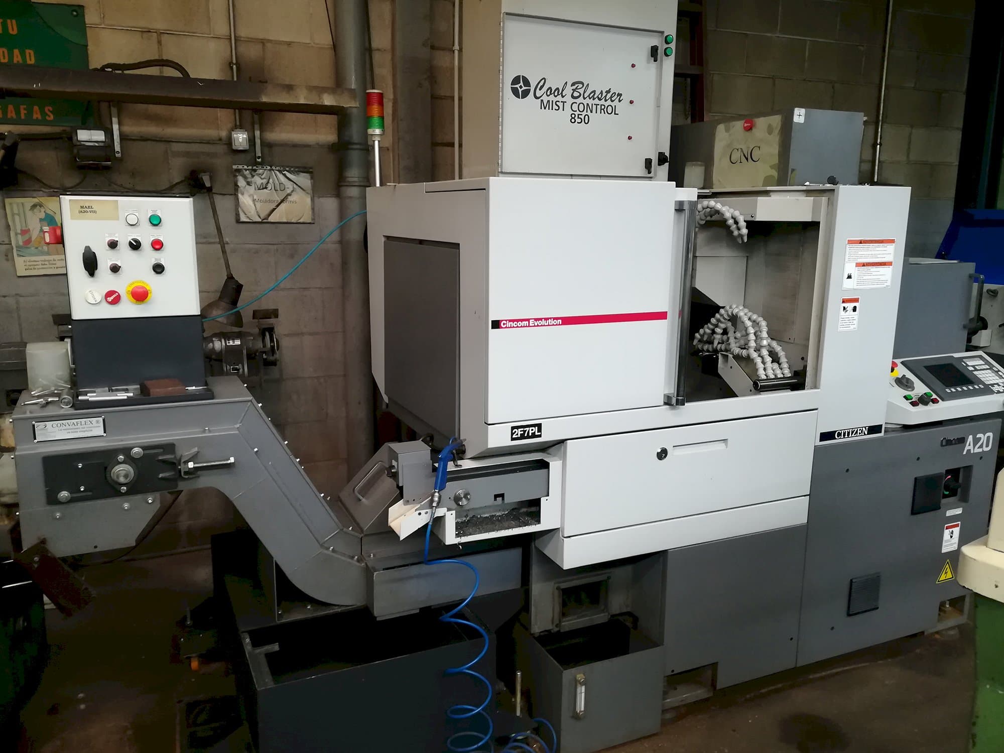 Vooraanzicht van CITIZEN Cincom A20 machine