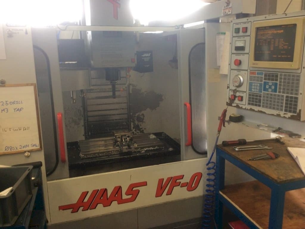 Vooraanzicht  van HAAS VF-0  machine