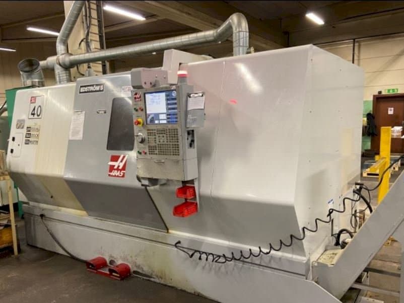 Vooraanzicht van HAAS SL-40 machine